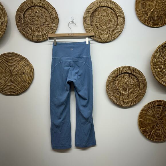 $118 Lululemon Groove Super High Rise Crop 23" Utility Blue 4 Cropped Crop Yoga - Picture 3 of 7